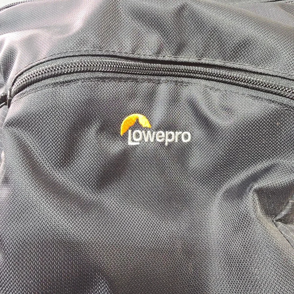 Lowepro‎ Fastpack BP 250 AW II Camera Backpack Black Laptop Compartment DSLR Bag
